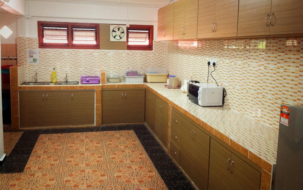 Nur Muslim Homestay At 코타바하루 외부 사진