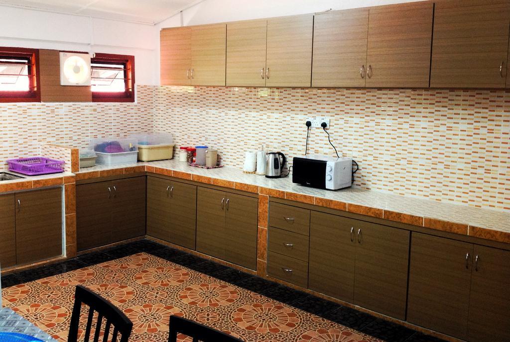 Nur Muslim Homestay At 코타바하루 외부 사진